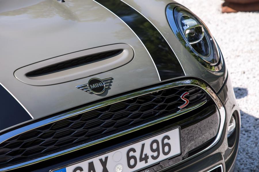 Детали экстерьера Mini Cooper S 5-Door (F56) 2018 года  (WW) (фото 12 из 86)